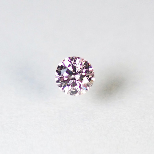 ピンクダイヤモンド（0.105ct,FLP,I1）中宝研ソーティング付き