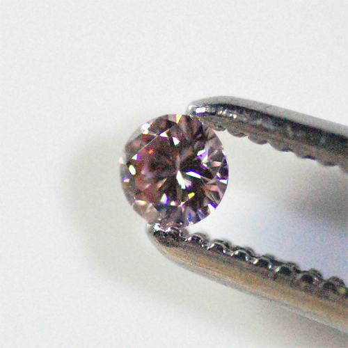 ピンクダイヤモンド（ナチュラル、SI1、ソーティング付）