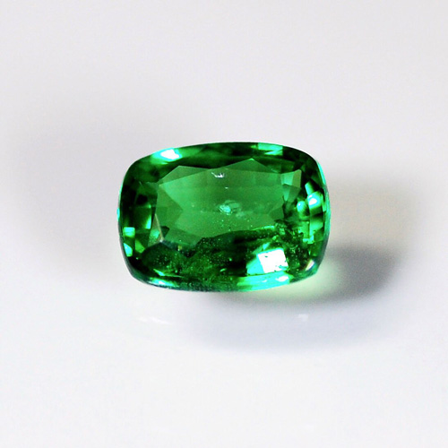 長さ40cmグリーングロッシュラーガーネット(0.29ct)