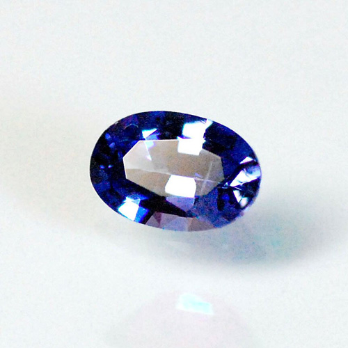 ブルーサファイア [010401-1675] : 天然石、宝石ルース(裸石)販売専門店 いろはに^宝石 : 宝石大好き！