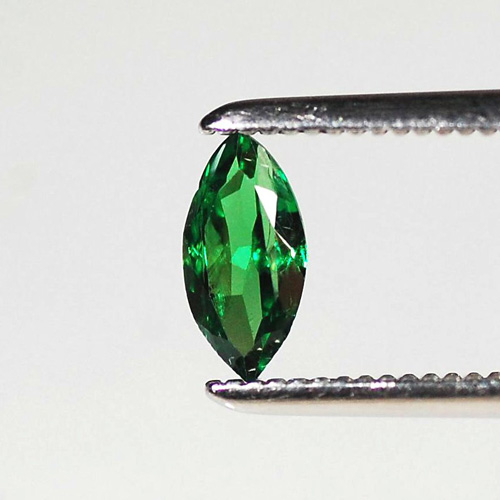 美色☆ツァボライト　0.35ct